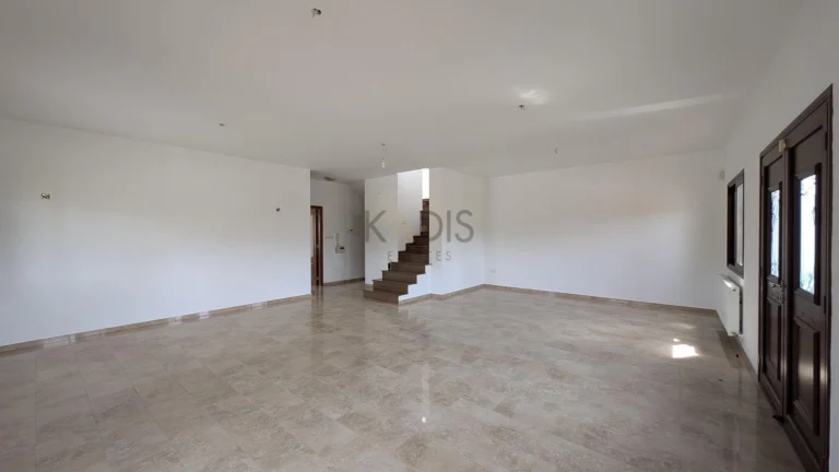 3 Bedroom House for Sale in Limassol – Agios Athanasios