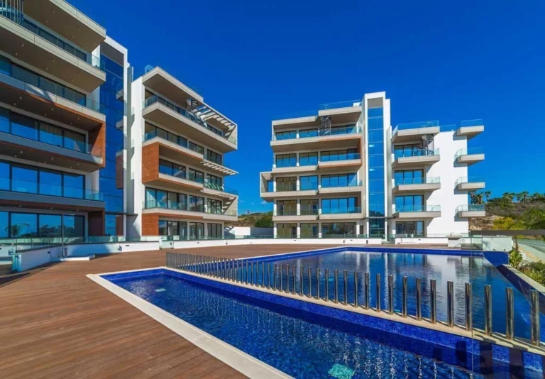 2 Bedroom Apartment for Sale in Amathounta, Limassol District