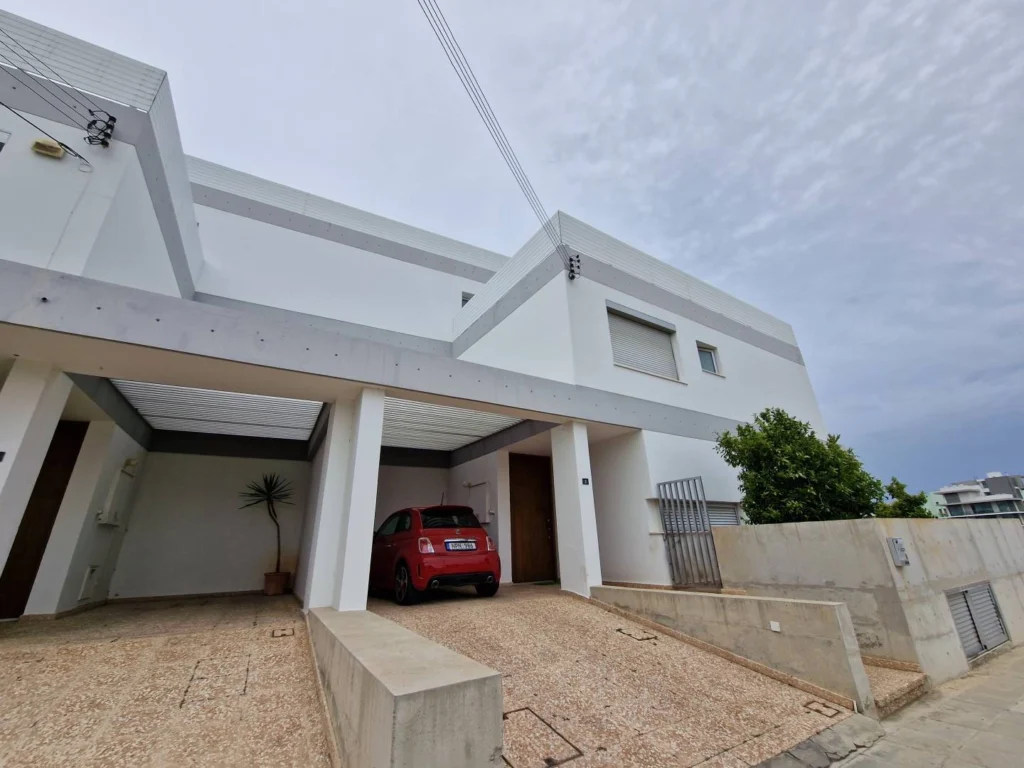 4 Bedroom House for Sale in Germasogeia, Limassol District