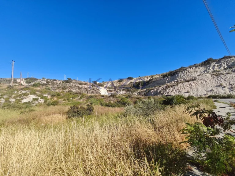 871m² Plot for Sale in Agios Tychonas, Limassol District