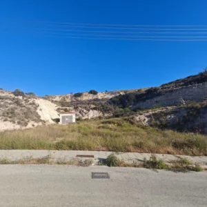 809m² Plot for Sale in Agios Tychonas, Limassol District