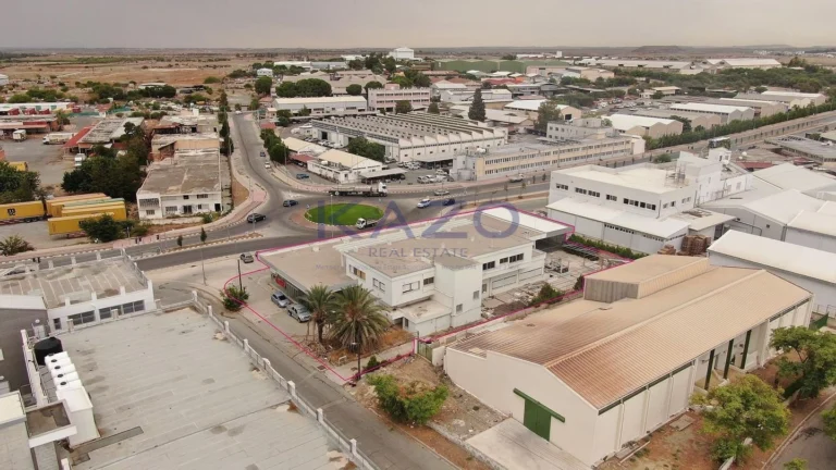 1392m² Commercial for Sale in Nicosia – Kaimakli