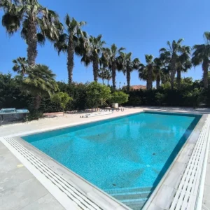 5 Bedroom House for Sale in Pervolia Larnacas