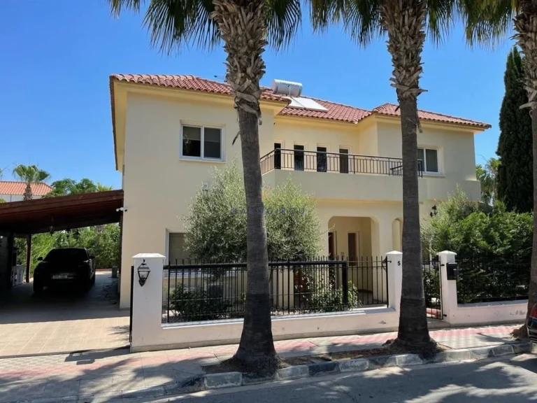 5 Bedroom House for Rent in Pervolia Larnacas