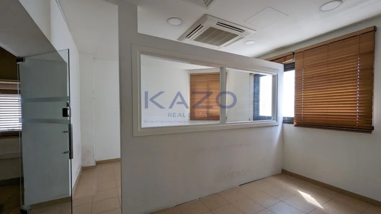 520m² Building for Sale in Agios Dometios, Nicosia District