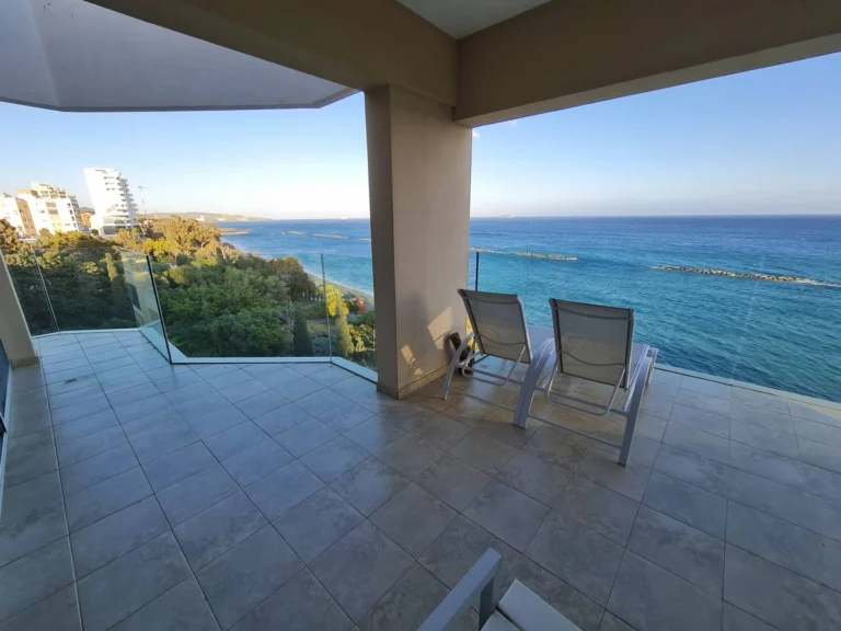 2 Bedroom Apartment for Sale in Agios Tychonas, Limassol District