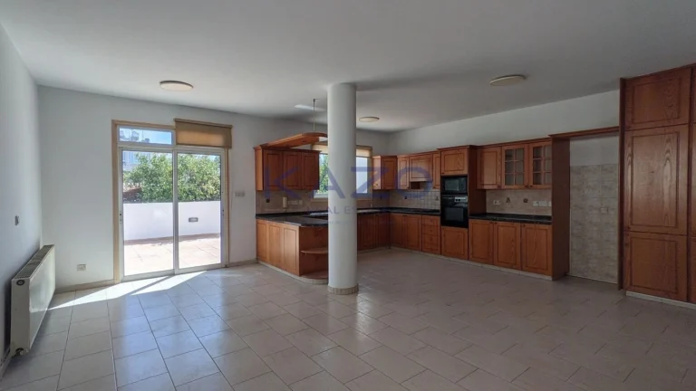 3 Bedroom House for Sale in Strovolos, Nicosia District