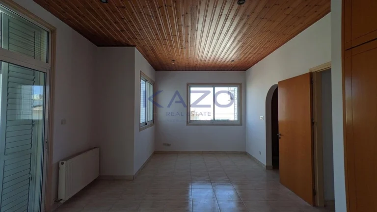 3 Bedroom House for Sale in Strovolos, Nicosia District