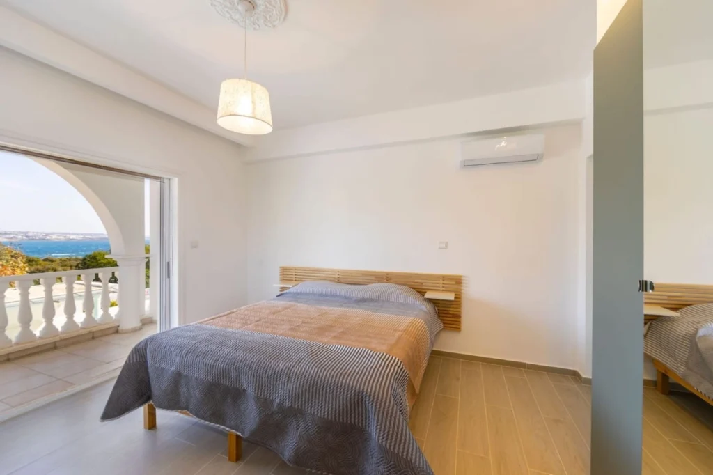 6+ Bedroom House for Sale in Pegeia, Paphos District