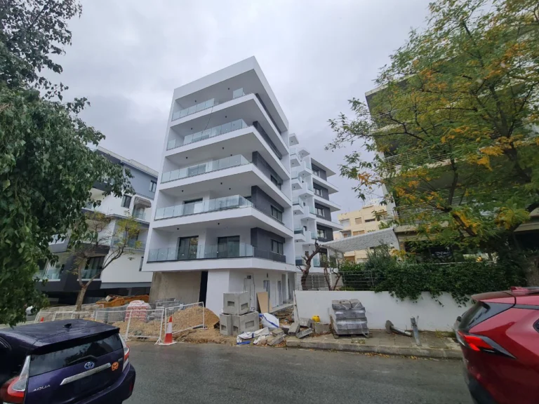 2 Bedroom Apartment for Sale in Agioi Omologites, Nicosia District