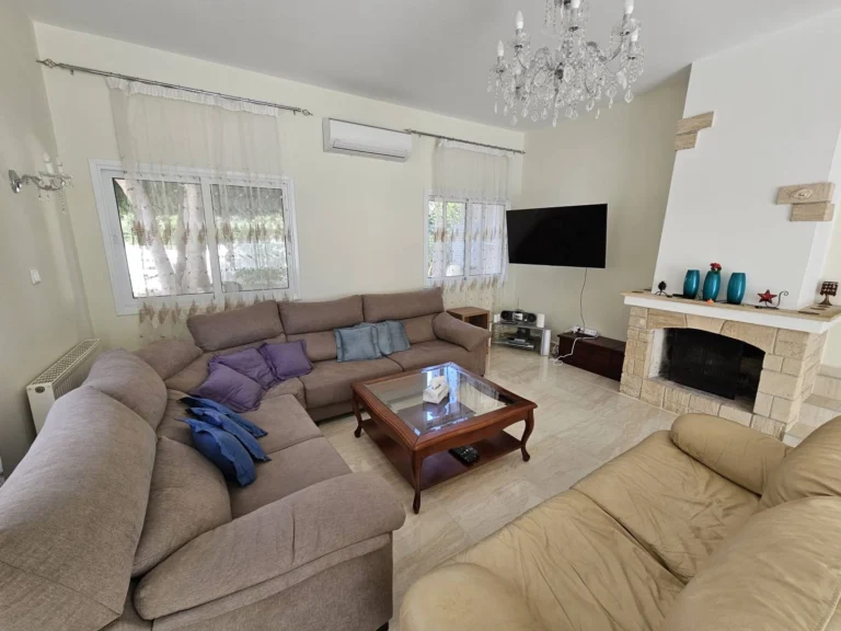 6+ Bedroom House for Rent in Pegeia, Paphos District