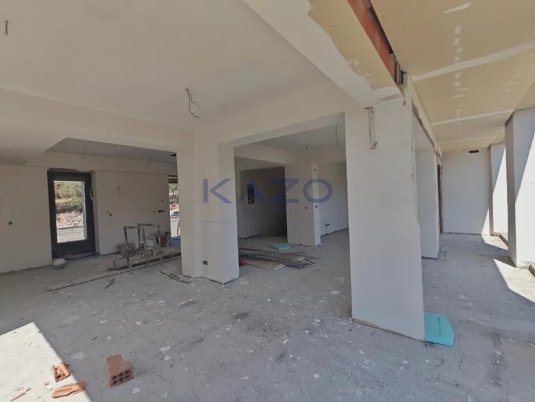 4 Bedroom House for Sale in Agios Tychonas, Limassol District
