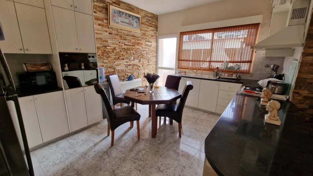 5 Bedroom House for Sale in Limassol – Agia Fyla