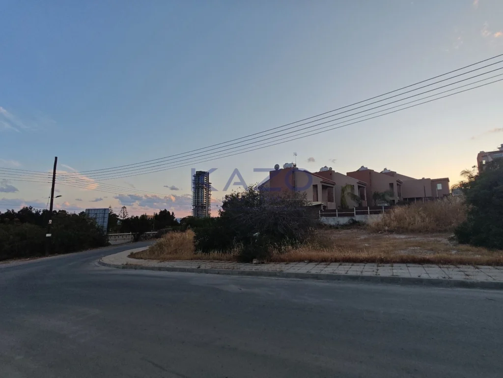 798m² Plot for Sale in Agios Tychonas, Limassol District