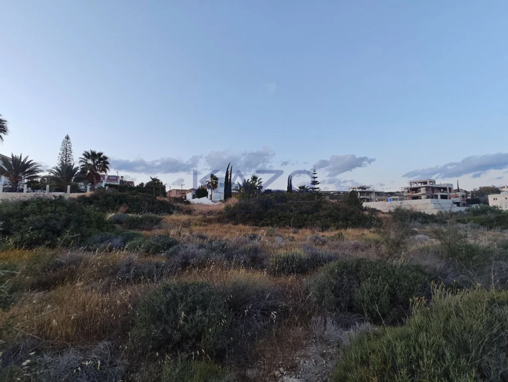 865m² Plot for Sale in Agios Tychonas, Limassol District