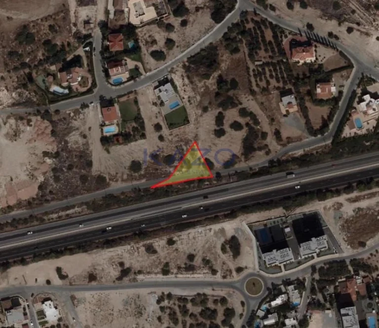 865m² Plot for Sale in Agios Tychonas, Limassol District