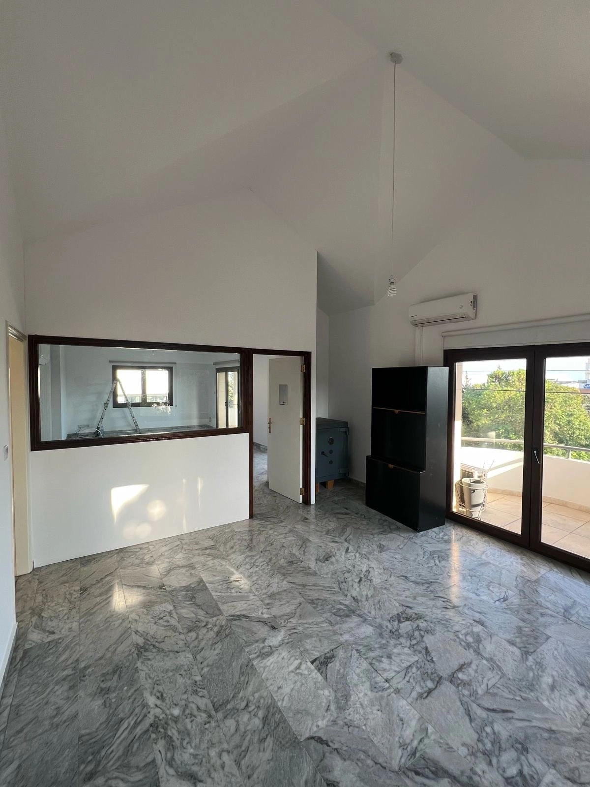 250m² Office for Rent in Limassol – Agios Athanasios