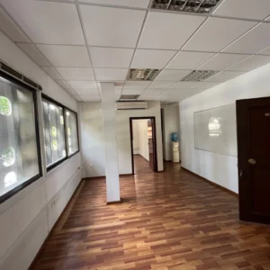 140m² Office for Rent in Limassol District