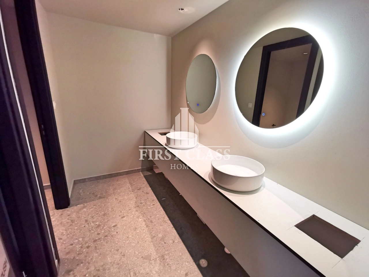 600m² Building for Sale in Limassol District