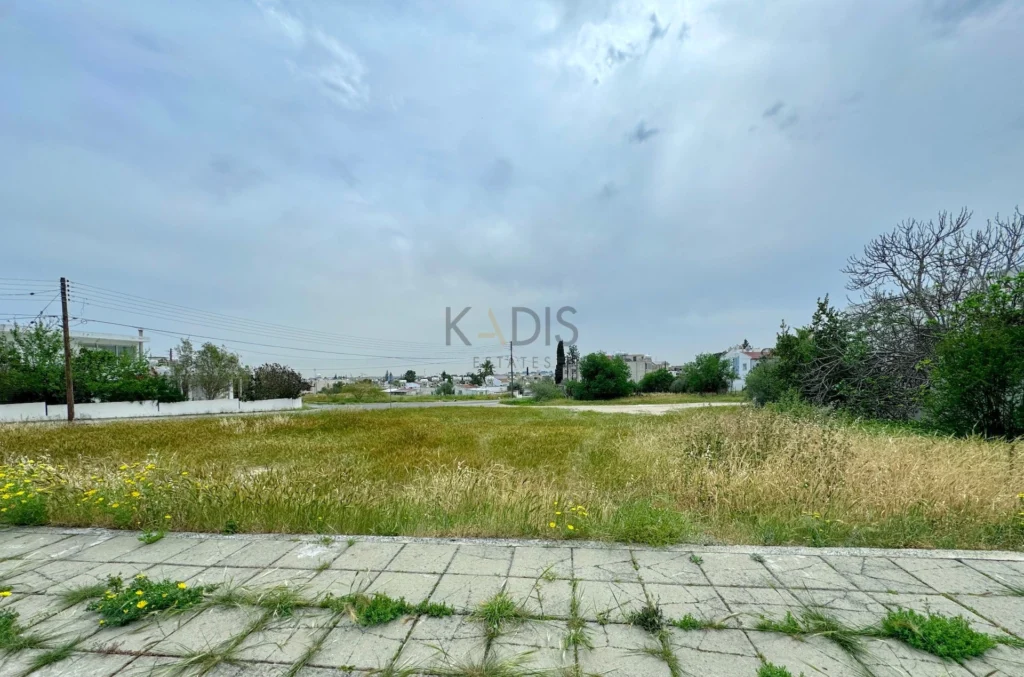 1,250m² Plot for Sale in Strovolos, Nicosia District