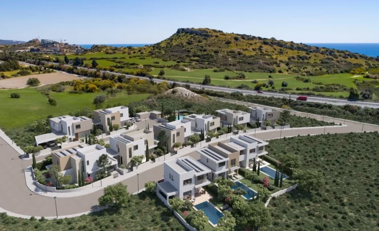 4 Bedroom House for Sale in Agios Tychonas, Limassol District