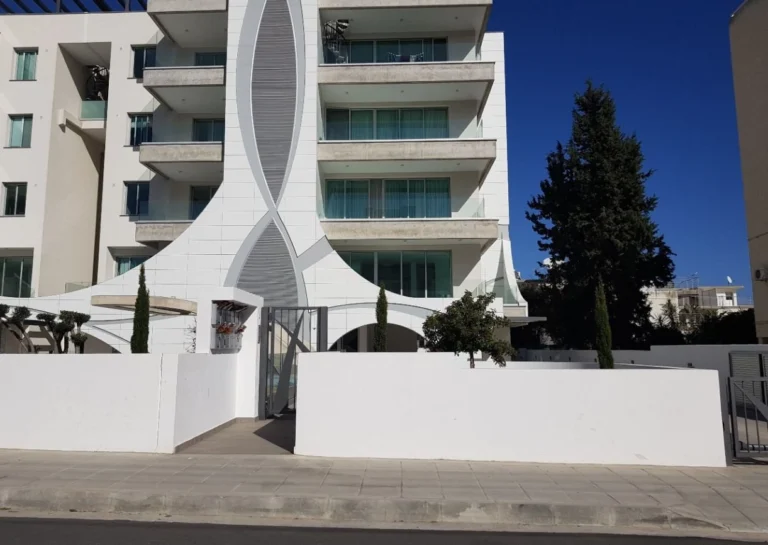 2 Bedroom Apartment for Sale in Germasogeia, Limassol District