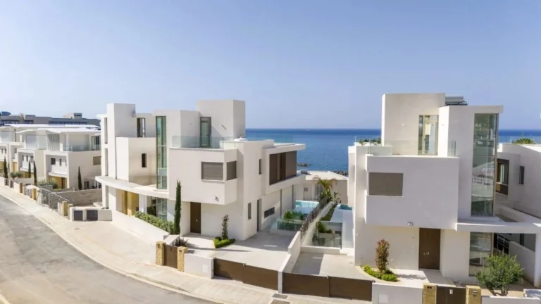 4 Bedroom House for Sale in Kissonerga, Paphos District