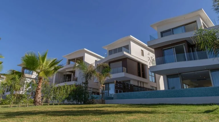 6+ Bedroom House for Sale in Kissonerga, Paphos District