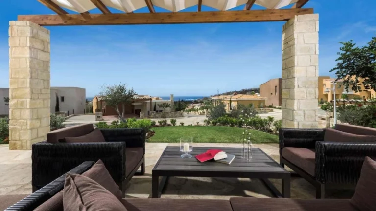 3 Bedroom Apartment for Sale in Chlorakas, Paphos District
