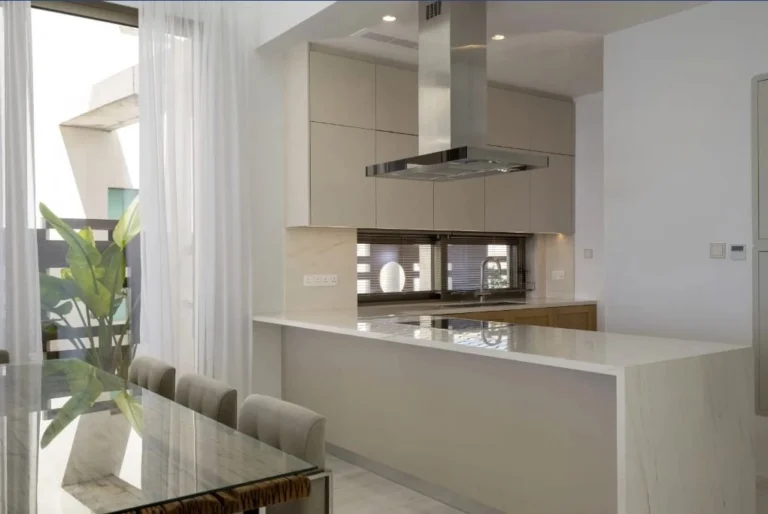 5 Bedroom House for Sale in Kissonerga, Paphos District