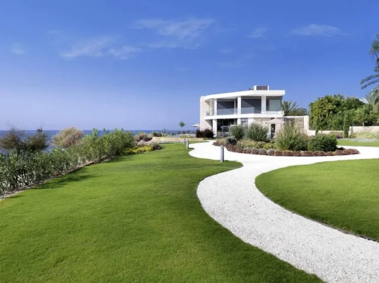 4 Bedroom House for Sale in Chlorakas, Paphos District