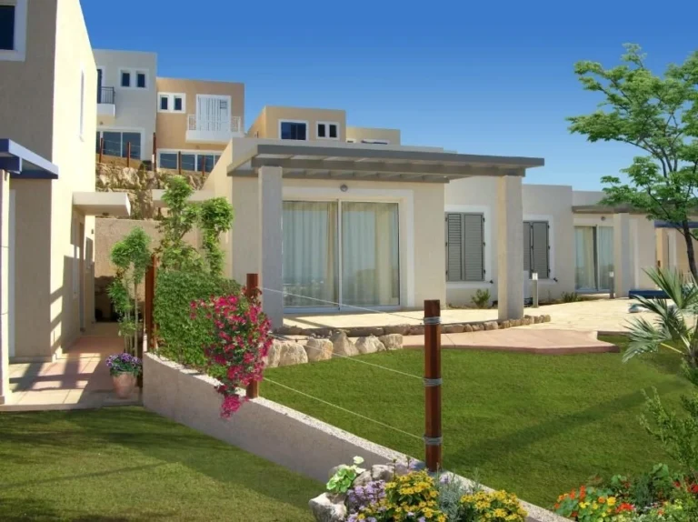 4 Bedroom House for Sale in Chlorakas, Paphos District