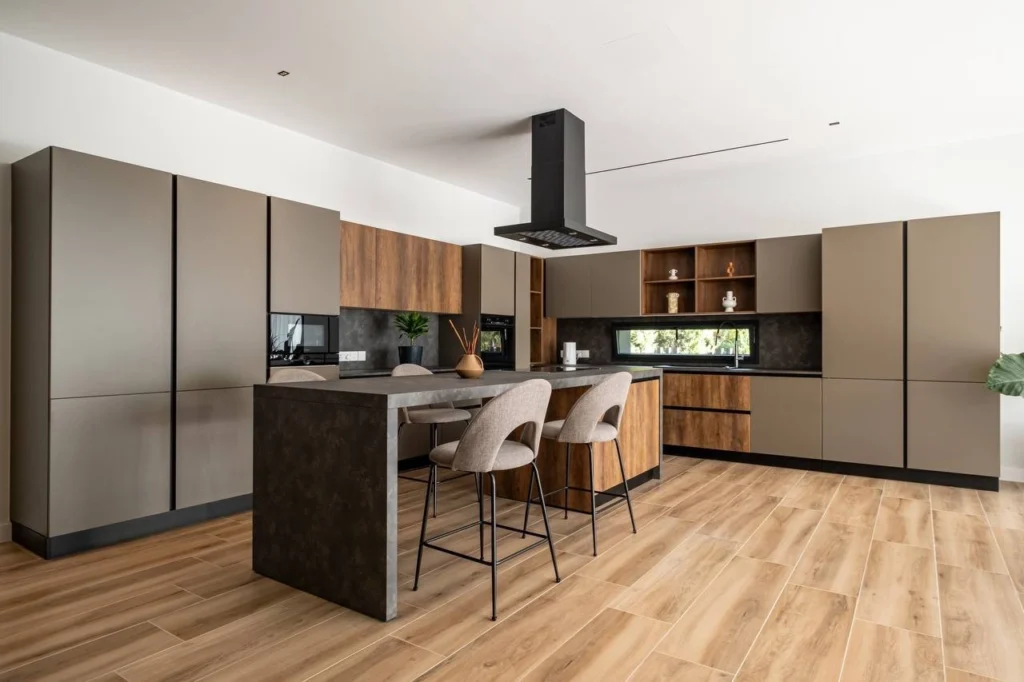 6+ Bedroom House for Rent in Souni, Limassol District