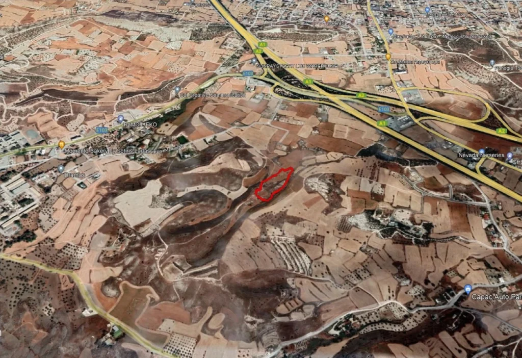 11,372m² Plot for Sale in Agia Varvara, Nicosia District