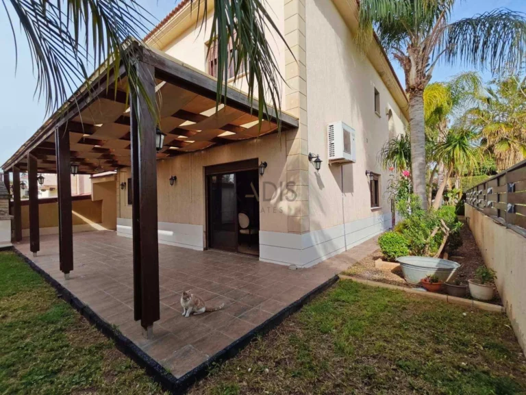 5 Bedroom House for Sale in Limassol – Ekali