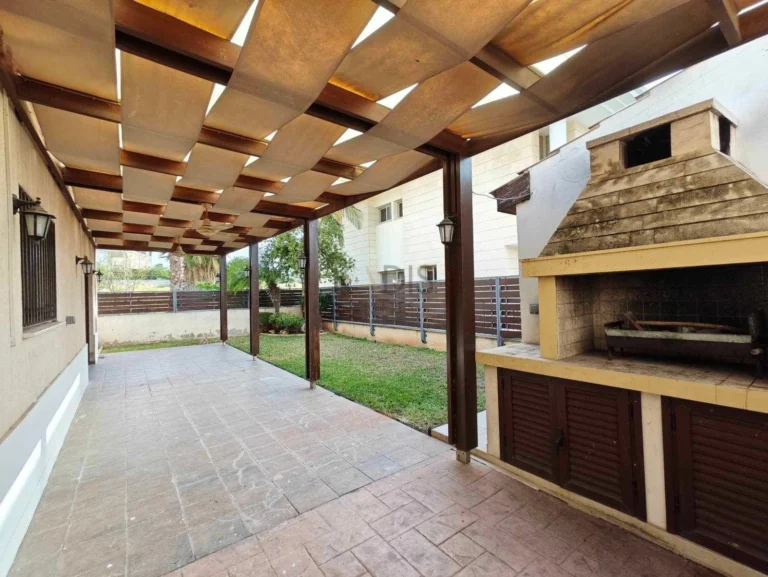 5 Bedroom House for Sale in Limassol – Ekali