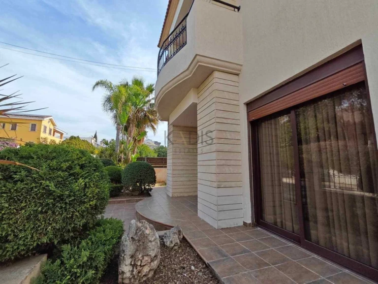 5 Bedroom House for Sale in Limassol – Ekali