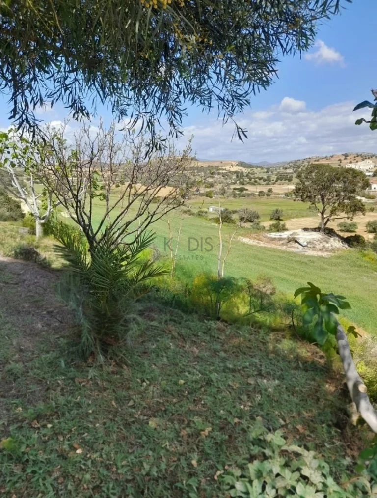 2 Bedroom House for Sale in Alaminos, Larnaca District