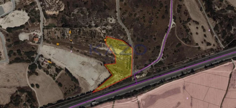 7,282m² Plot for Sale in Agios Tychonas, Limassol District