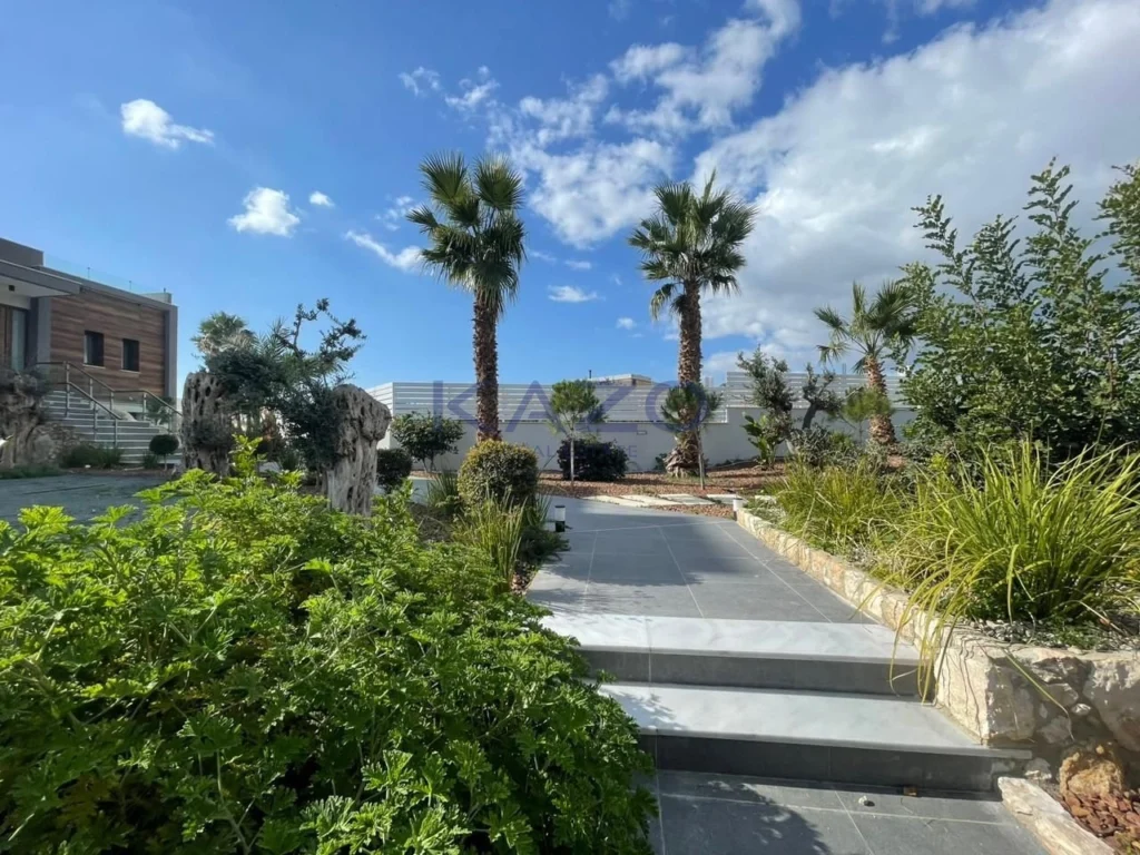 450m² House for Sale in Parekklisia, Limassol District