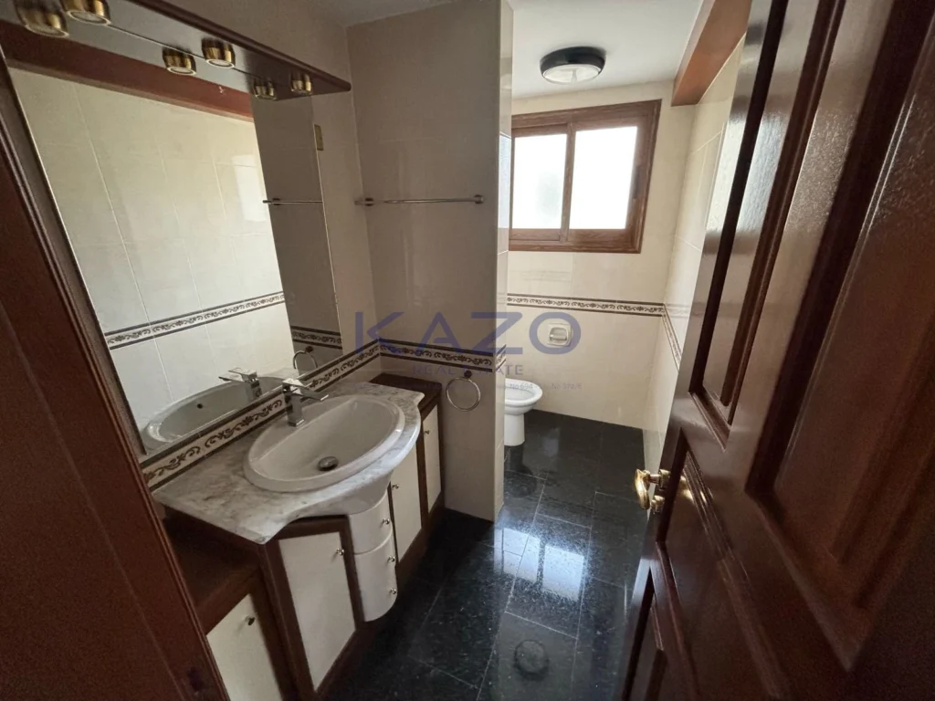 540m² Office for Rent in Limassol District
