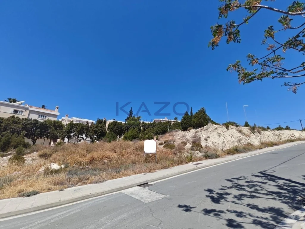 628m² Plot for Sale in Agios Tychonas, Limassol District