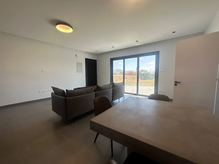 2 Bedroom House for Rent in Parekklisia, Limassol District