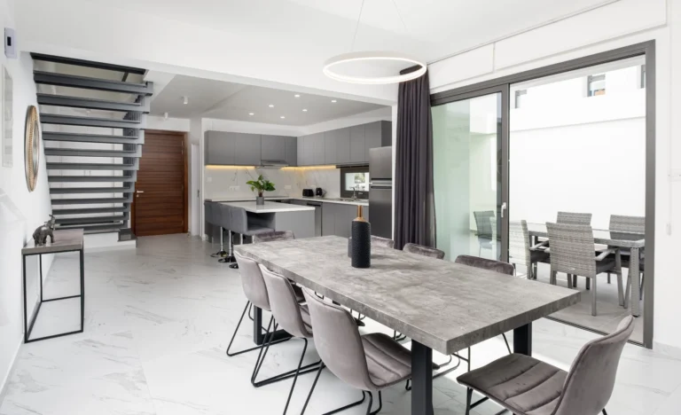 Cheap Houses and Villas for Sale Larnaca up to 700000 euro