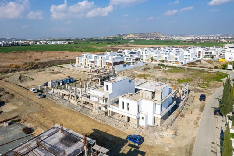 5 Bedroom House for Sale in Livadia Larnakas, Larnaca District