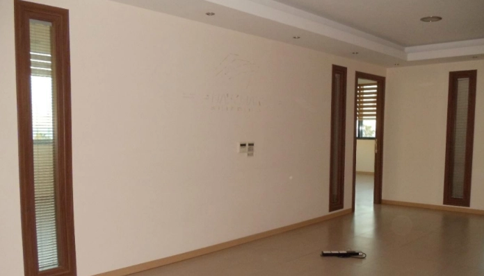 340m² Office for Rent in Limassol District