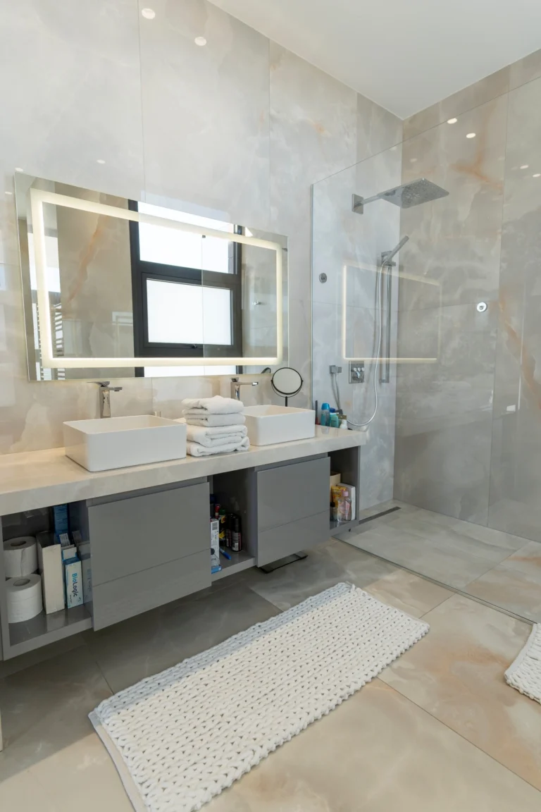 6+ Bedroom House for Sale in Germasogeia, Limassol District