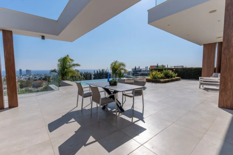 6+ Bedroom House for Sale in Germasogeia, Limassol District