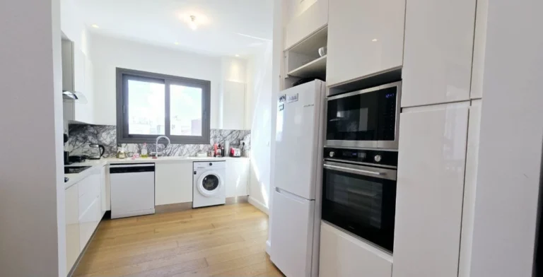 4 Bedroom Apartment for Rent in Potamos Germasogeias, Limassol District