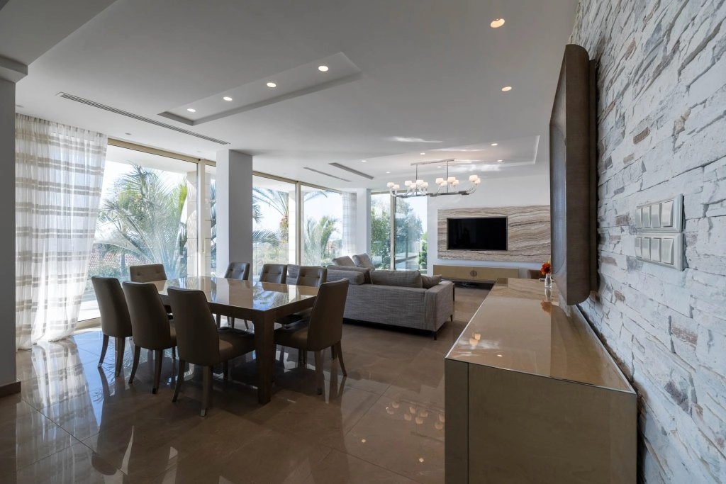 5 Bedroom House for Sale in Germasogeia, Limassol District